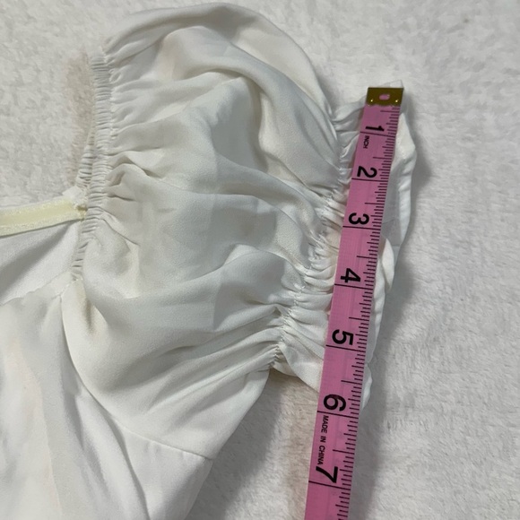 NWT Miami Francesca’s White Satin Tiered Puff Sleeve Romper - Picture 7 of 16